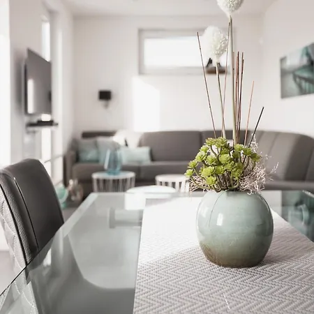 Holiday home Am Yachthafen In Peenemunde