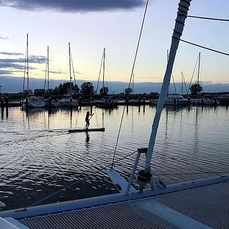 Am Yachthafen In Peenemunde